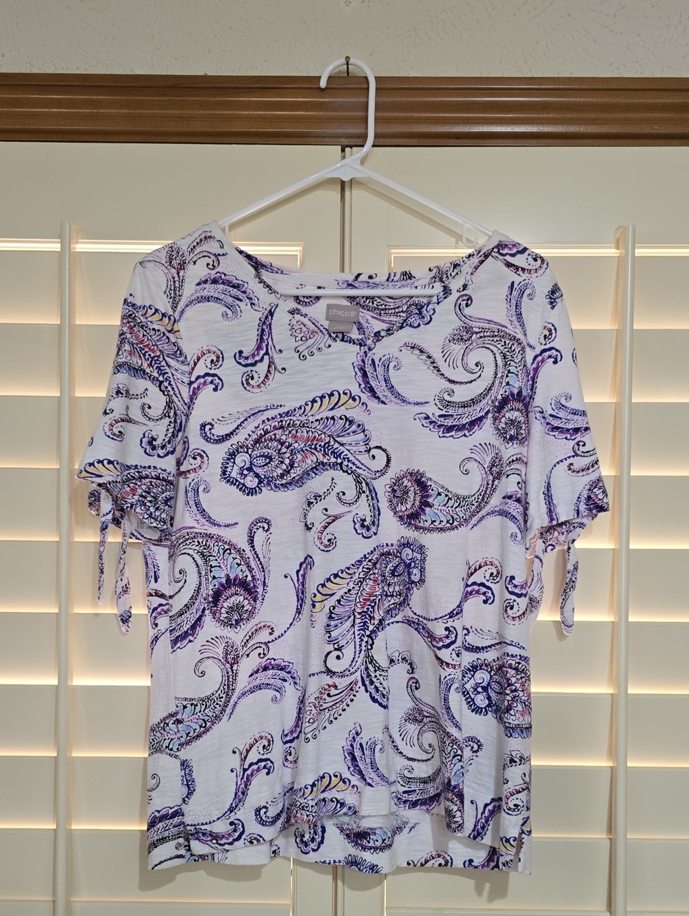 Chico's White Top with Purple Paisley Print and Tie Sleeves